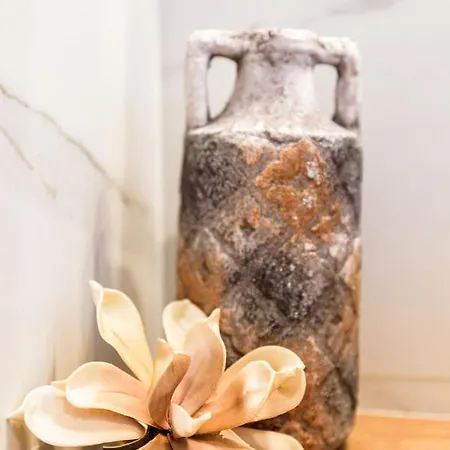 Boutique Katerina Lefkes (Paros)